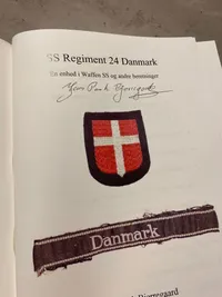 SS regiment 24 Danmark med signatur af forfatter