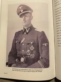 SS regiment 24 Danmark med signatur af forfatter