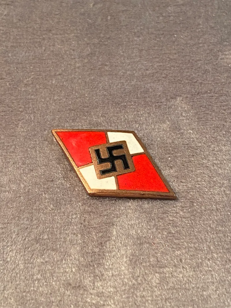 HitlerJugend diamant - original???