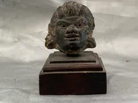 Sjældent originalt hoved fra det antikke Grækenland (år 500 F.kr - 500 E.kr)
