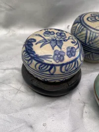 Lot originalt japansk porcelæn