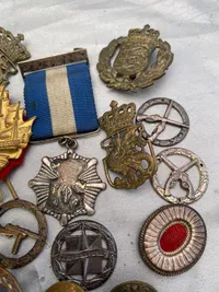 Lot forskelligt militær