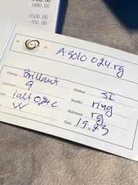 Original rødgulds brilliant ring af 14 karat guld - sten er med certifikat og af høj kvalitet - ringstørrelse 56 
Nypris: 8400,-
