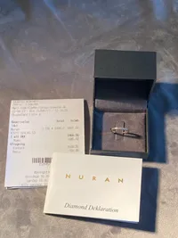 Original rødgulds brilliant ring af 14 karat guld - sten er med certifikat og af høj kvalitet - ringstørrelse 56 
Nypris: 8400,-