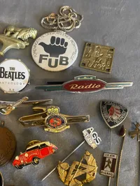 Lot diverse nåle og pins