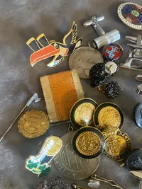 Lot diverse nåle og pins