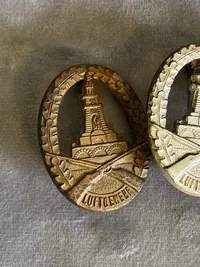 Originalt sæt . Kyffhäuserbund marksman insignia. Luftgewehr. Bronze version - Bronce, sølv og guld