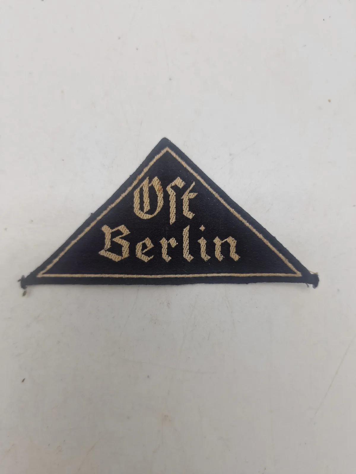 Original tysk Hitler jugend district-triangle  - Ost Berlin