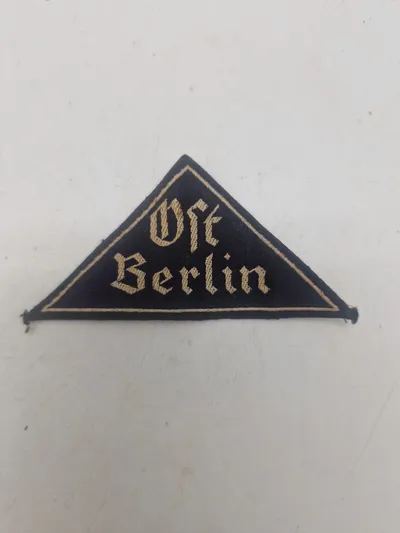 Original tysk Hitler jugend district-triangle  - Ost Berlin