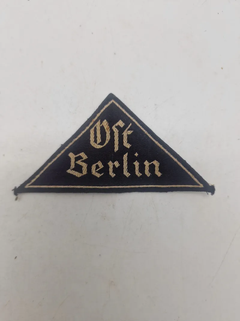 Original tysk Hitler jugend district-triangle  - Ost Berlin