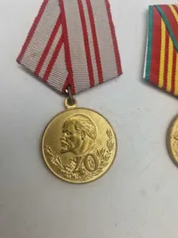To stk originale USSR jubilæums medaljer