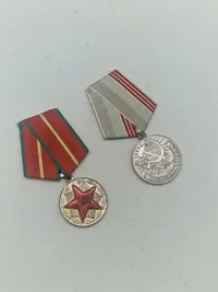 To stk originale USSR medaljer