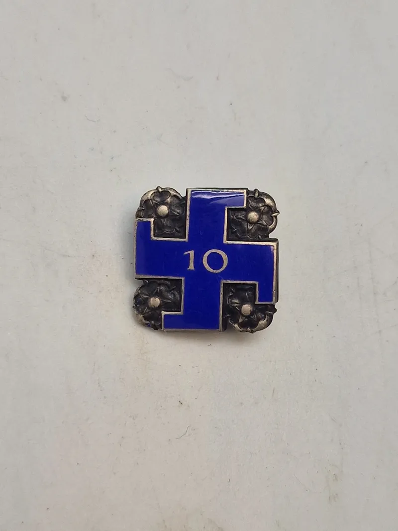 Originalt finsk Lotta Svärd 10-vuotismerkki WW2