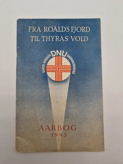 Original DNU årbog - 1945