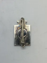 Originalt Georg Jensen kongemærke af sterlingsølv (udgaven med nål)
