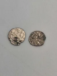 To stk originale 1300 tals sølvmønter