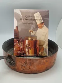 Sjælden original kobber pande fra det kongelige køkken samt opslagsværk