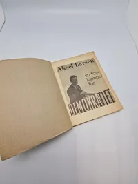 Original illegal bog - 1944 (Holger danske forlaget)