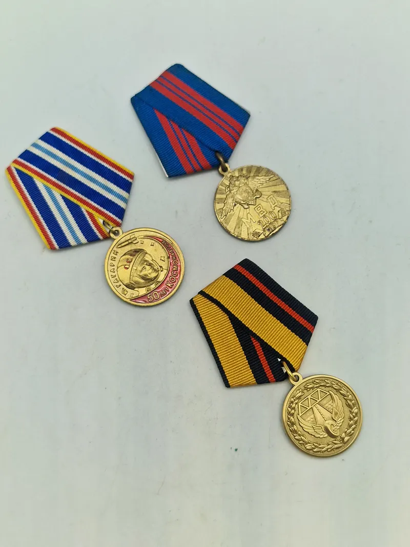 Lot originale russiske medaljer