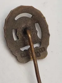 Original DRL sports pin - bronce