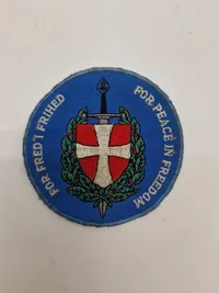 Samling originale DANCON og ISAF mærker mm.