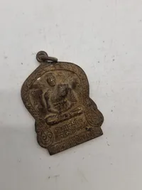 Originale religiøse Thailandske amuletter