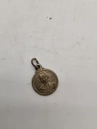 Originale religiøse Thailandske amuletter