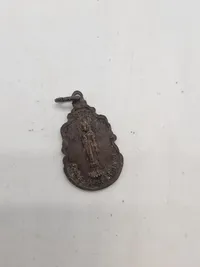 Originale religiøse Thailandske amuletter