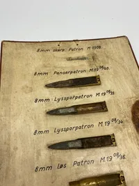 Ekstremt sjælden undervisnings tavle for dansk gevær 89 ammunition 8x58RD