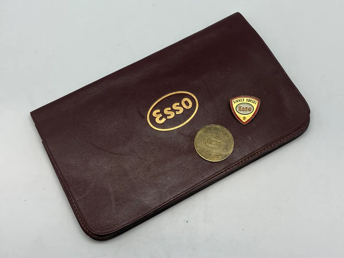 Originalt Esso lot bl.a. dæktryksmåler mønt