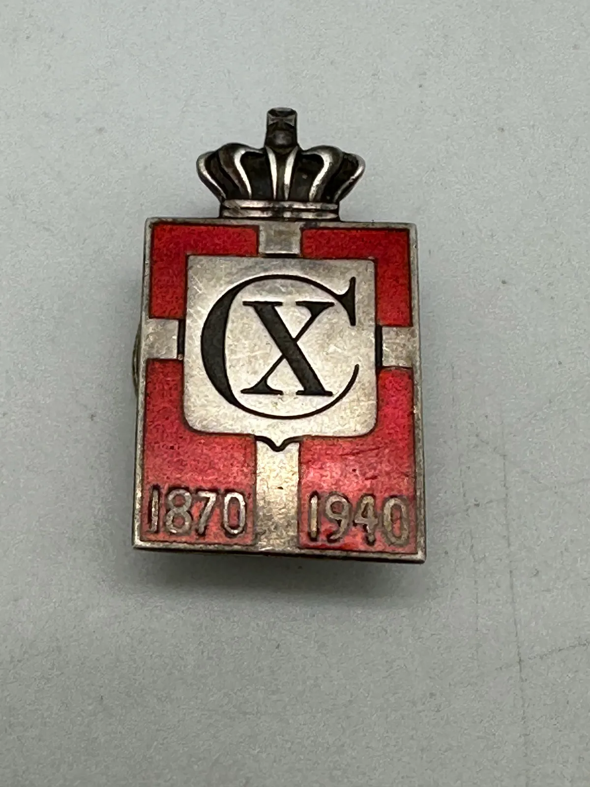 Originalt kongemærke af sterlingsølv - designet af Georg Jensen