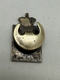 Originalt kongemærke af sterlingsølv - designet af Georg Jensen