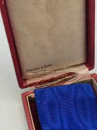 Original medalje for 40 års tro tjeneste med æske