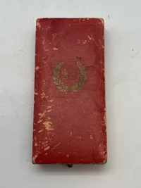 Original medalje for 40 års tro tjeneste med æske