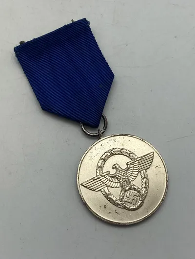 Original tysk medalje for 8 års tro tjeneste i politiet