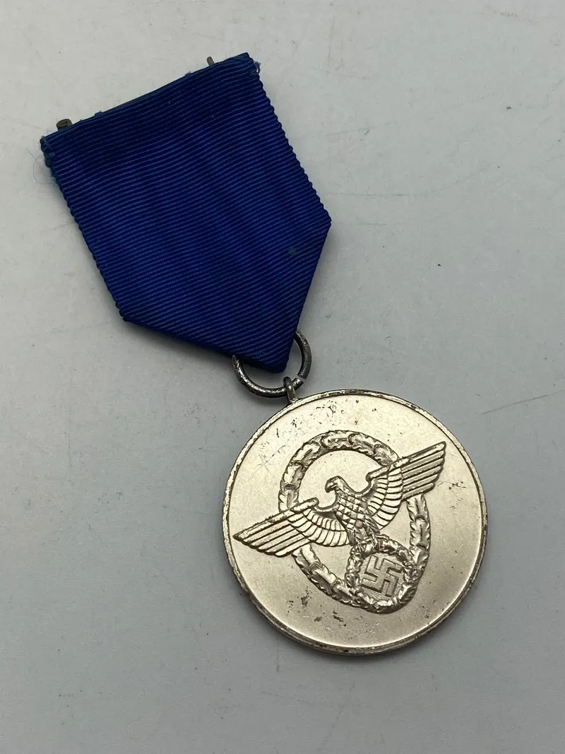 Original tysk medalje for 8 års tro tjeneste i politiet
