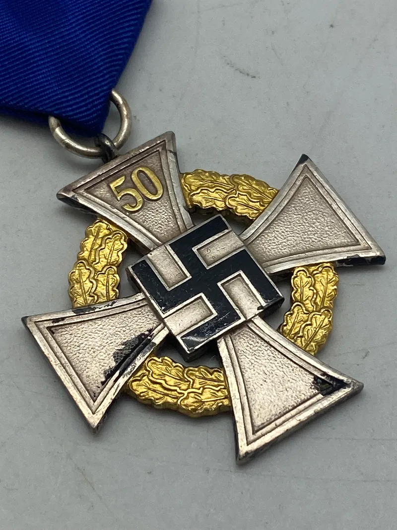Original medalje for 50 års tro tjeneste i staten - ses næsten aldrig til salg i Danmark