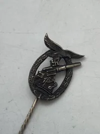 Original Luftwaffe flakkampf abzeichen nål