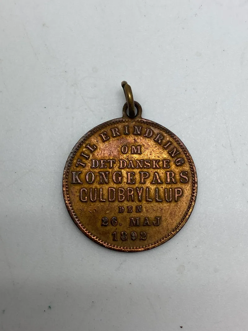 Originalt erindringstegn for det danske kongepars guldbryllup den 26 maj 1892