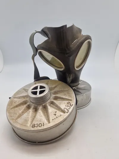 Original tysk civil gasmaske med to filtre