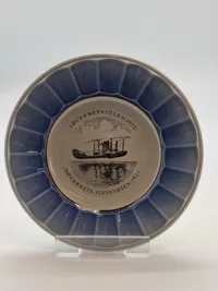 Stor samling plaketter fra det danske søværn