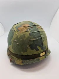 Original amerikansk stålhjelm - Vietnam krigen