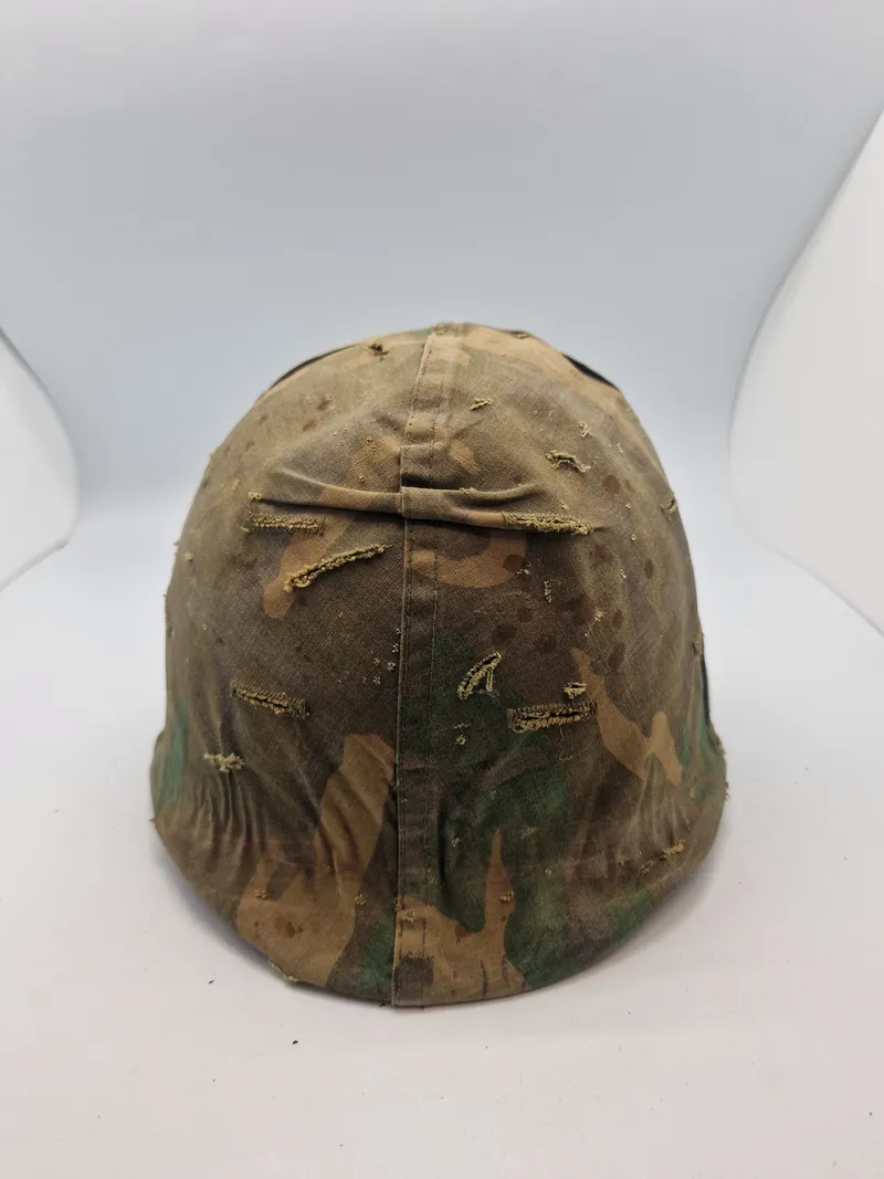 Original amerikansk stålhjelm - Vietnamkrigen