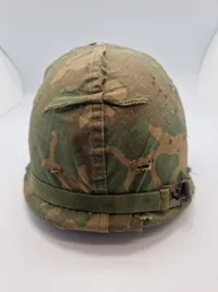Original amerikansk stålhjelm - Vietnamkrigen
