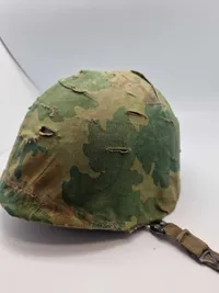 Original amerikansk stålhjelm - Vietnamkrigen