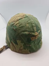 Original amerikansk stålhjelm - Vietnamkrigen