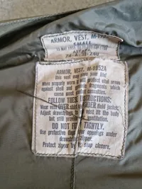 Original armor vest - Vietnamkrigen + bog om udstyr