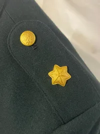 Original dansk M/69 uniform med bukser - bl.a. modtager af Dannebrogs ordenen