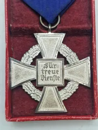 Original tysk medalje for 25 år tro tjeneste i staten