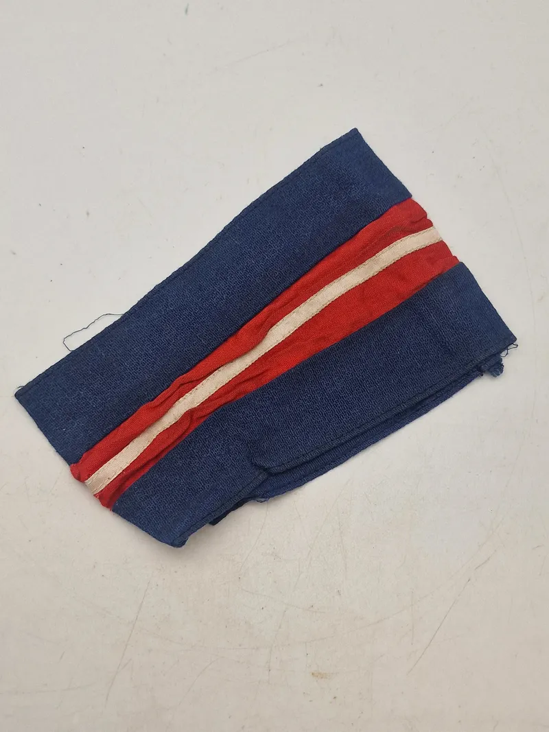 Originalt armbind fra den danske modstandsbevægelse